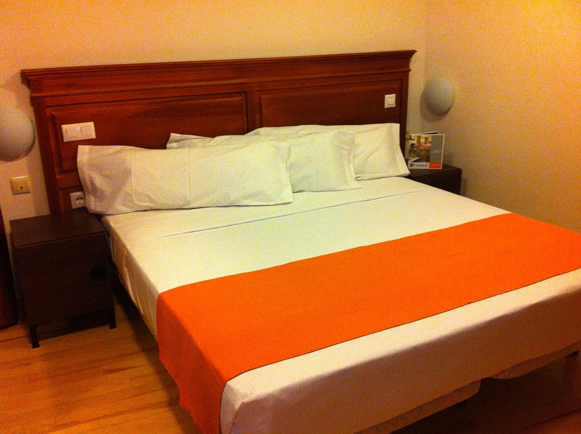 Kubik Hotel Caces 외부 사진