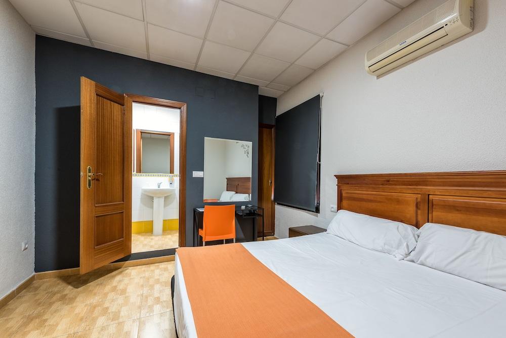 Kubik Hotel Caces 외부 사진