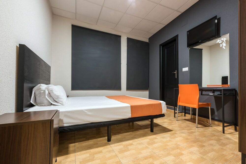 Kubik Hotel Caces 외부 사진